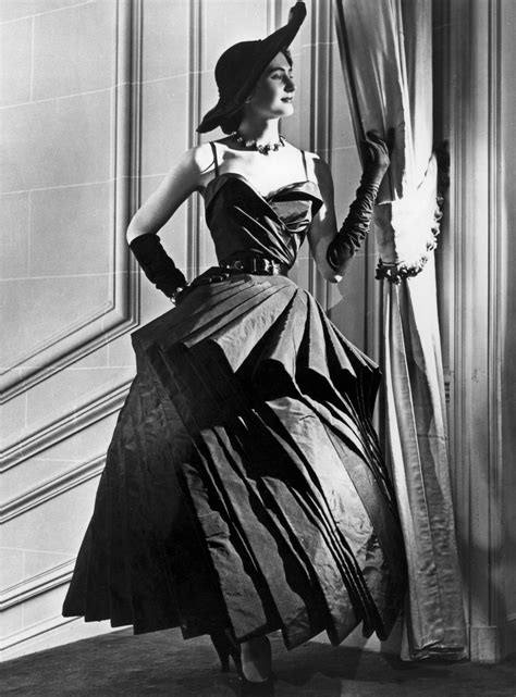 christian dior's designs in the 1950's|christian dior most famous dress.